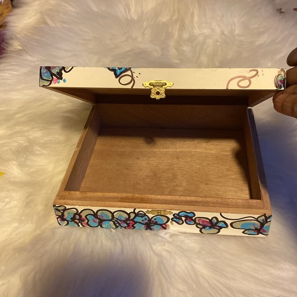 Wealthy Box - Picture 4 of 5